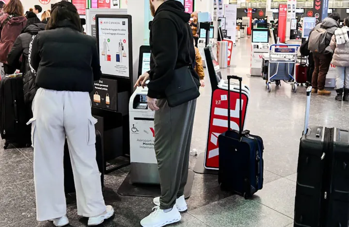 حکم تاریخی دادگاه: ایر کانادا ۱۰ میلیون دلار به مشتریان کبکی‌اش بپردازد